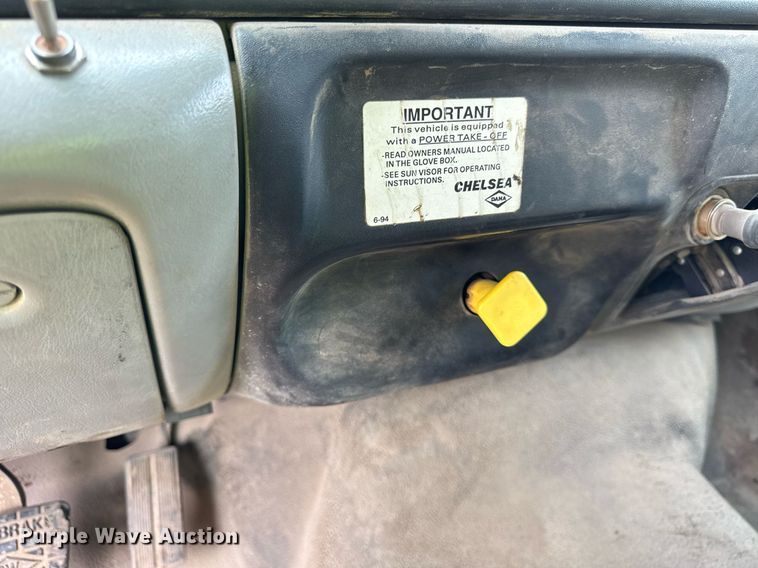 image for item EF2066 2001 Ford F750 Super Duty dump truck