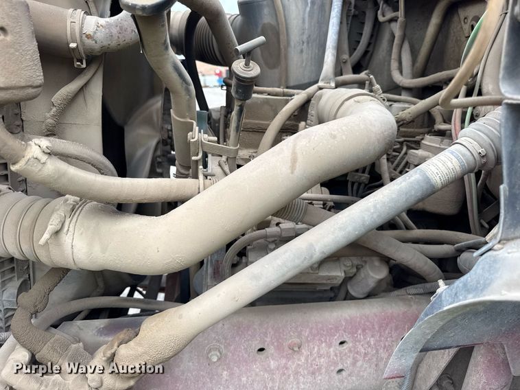 image for item EF2066 2001 Ford F750 Super Duty dump truck