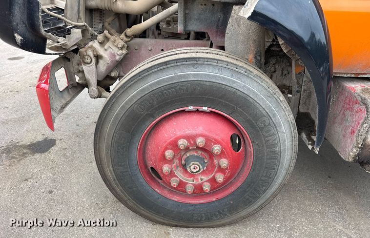 image for item EF2066 2001 Ford F750 Super Duty dump truck