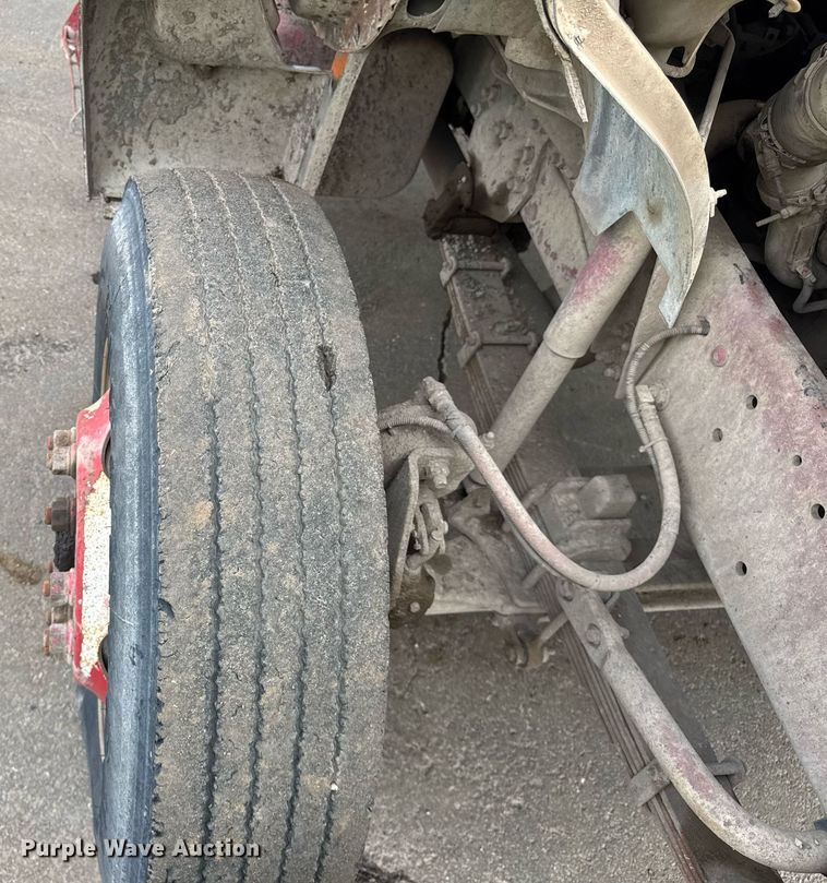 image for item EF2066 2001 Ford F750 Super Duty dump truck