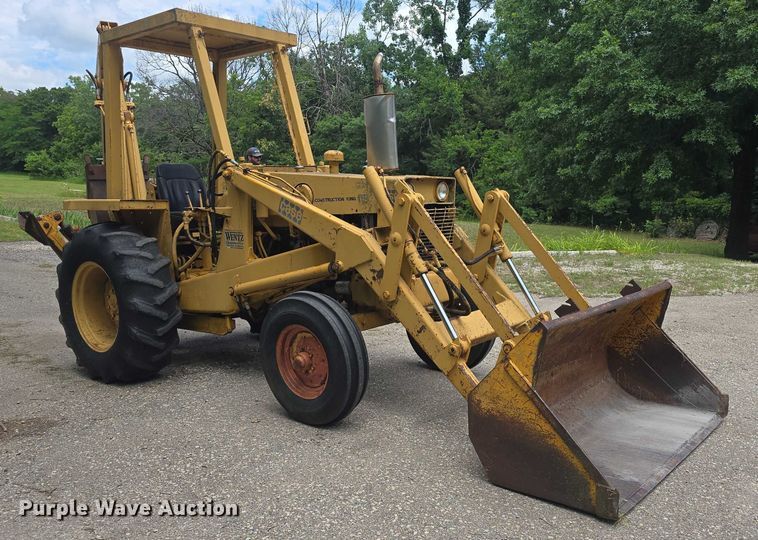 image for item EF3564 1974 Case 480B Construction King backhoe