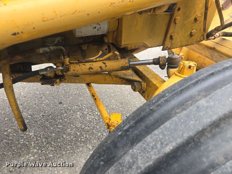 image for item EF3564 1974 Case 480B Construction King backhoe