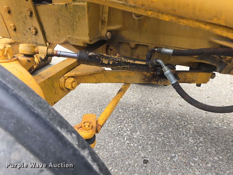 image for item EF3564 1974 Case 480B Construction King backhoe