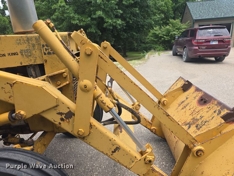 image for item EF3564 1974 Case 480B Construction King backhoe