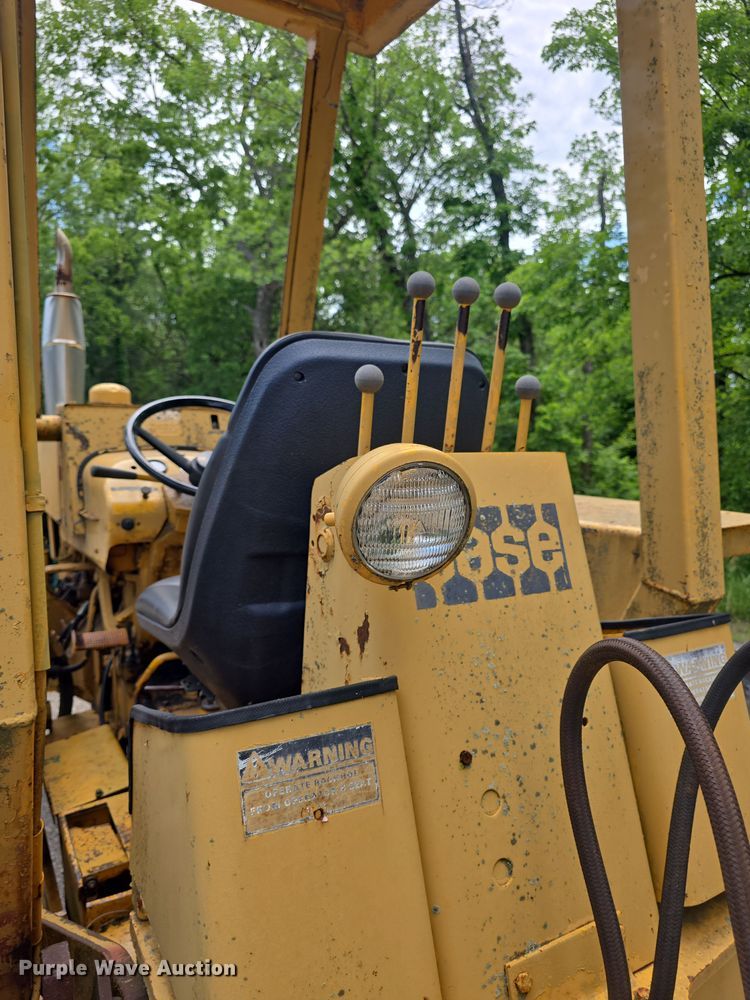 image for item EF3564 1974 Case 480B Construction King backhoe