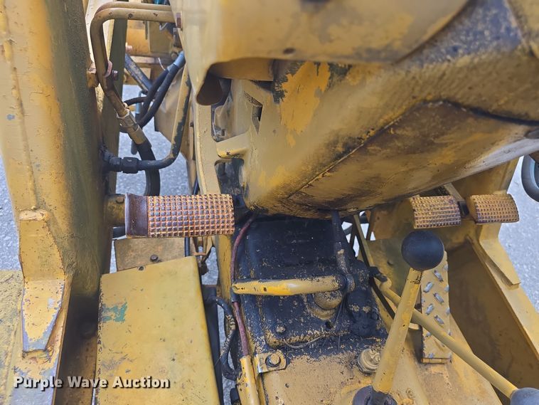 image for item EF3564 1974 Case 480B Construction King backhoe