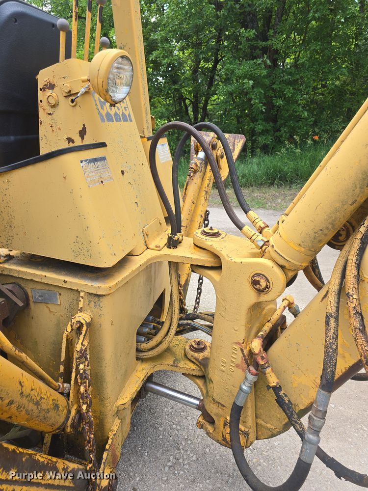 image for item EF3564 1974 Case 480B Construction King backhoe