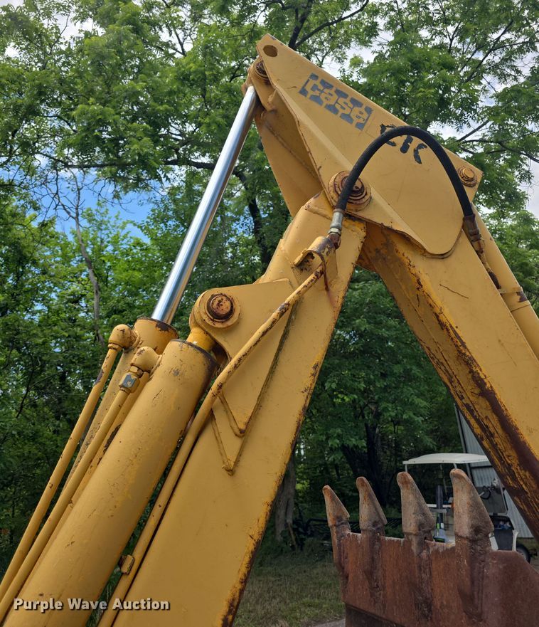 image for item EF3564 1974 Case 480B Construction King backhoe