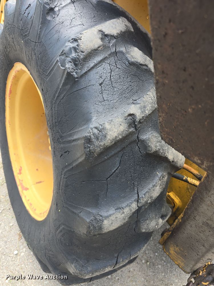 image for item EF3564 1974 Case 480B Construction King backhoe