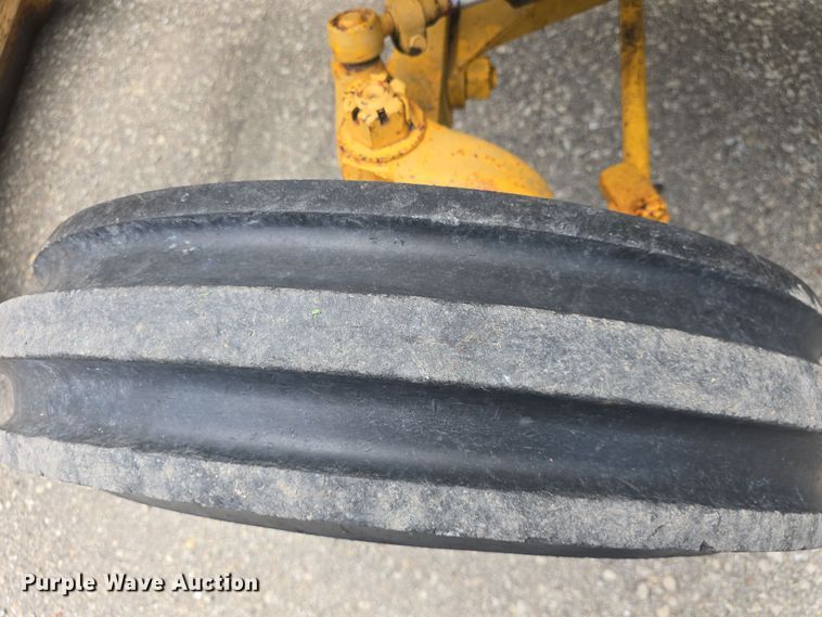 image for item EF3564 1974 Case 480B Construction King backhoe