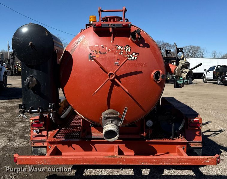 image for item EG2589 2010 Ditch Witch FX60 vacuum excavator