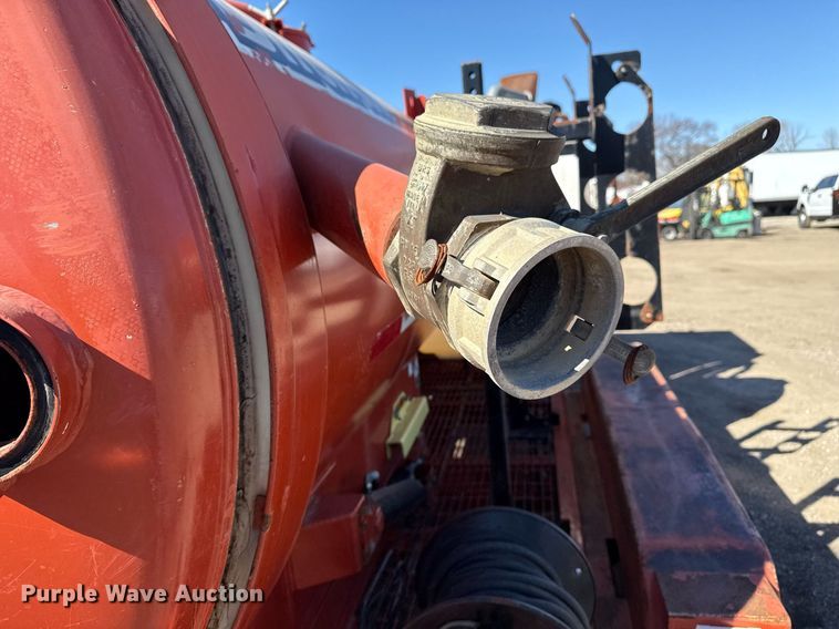 image for item EG2589 2010 Ditch Witch FX60 vacuum excavator