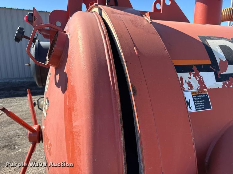 image for item EG2589 2010 Ditch Witch FX60 vacuum excavator