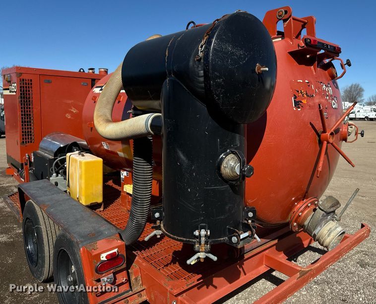 image for item EG2589 2010 Ditch Witch FX60 vacuum excavator