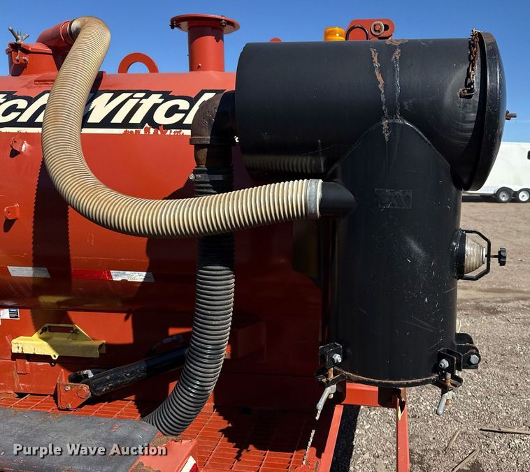 image for item EG2589 2010 Ditch Witch FX60 vacuum excavator