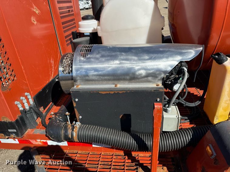 image for item EG2589 2010 Ditch Witch FX60 vacuum excavator