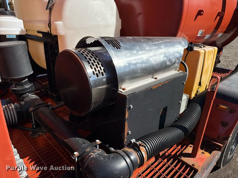 image for item EG2589 2010 Ditch Witch FX60 vacuum excavator