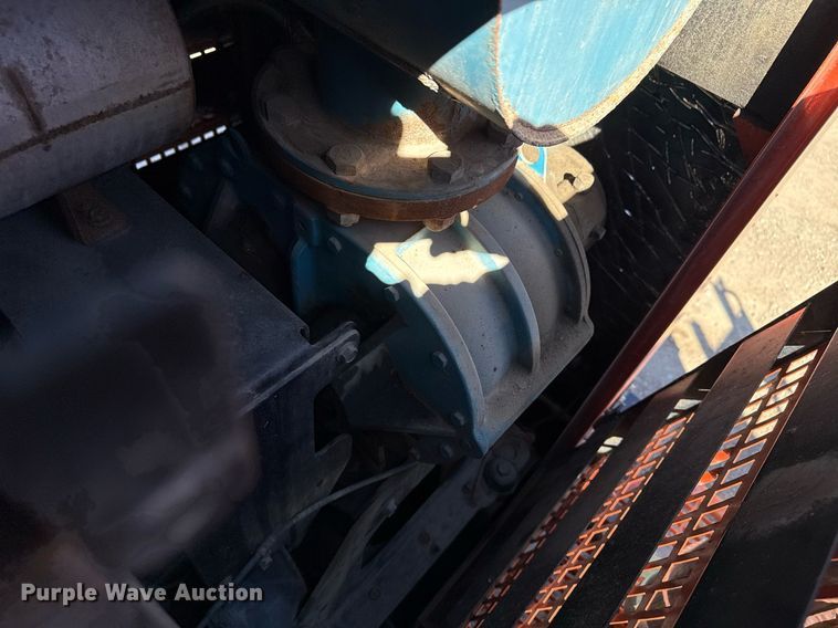 image for item EG2589 2010 Ditch Witch FX60 vacuum excavator