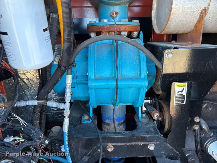 image for item EG2589 2010 Ditch Witch FX60 vacuum excavator