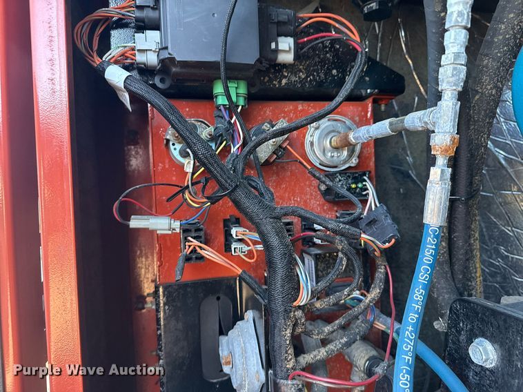 image for item EG2589 2010 Ditch Witch FX60 vacuum excavator