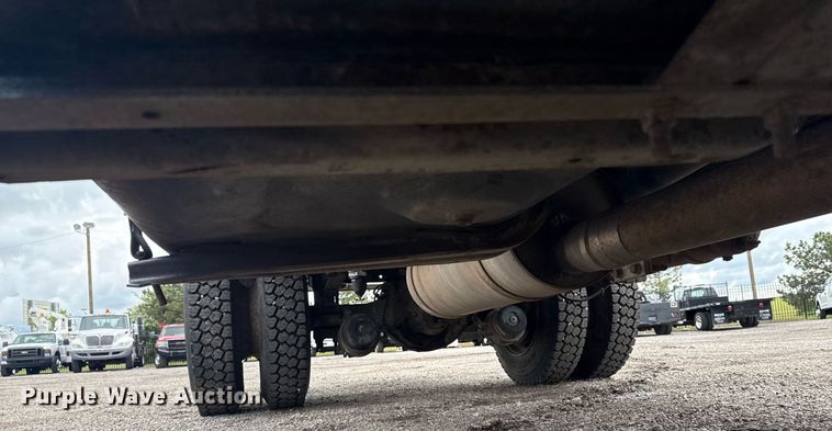 image for item EG5829 1993 Ford F700 dump flatbed truck