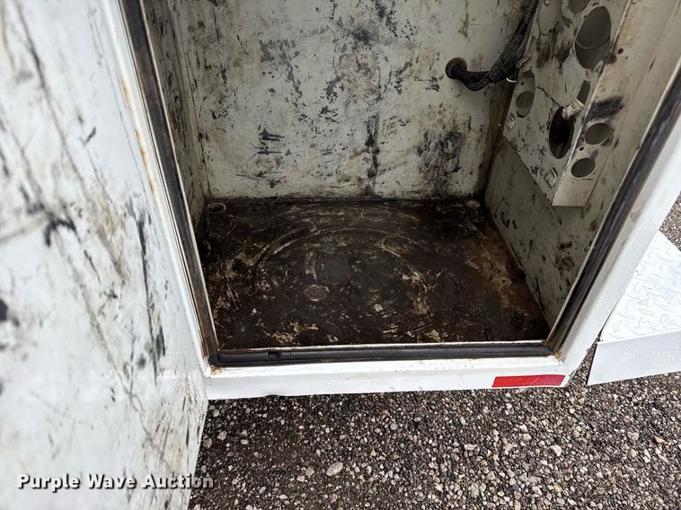 image for item EG5852 2012 Dodge Ram 5500HD utility / service truck