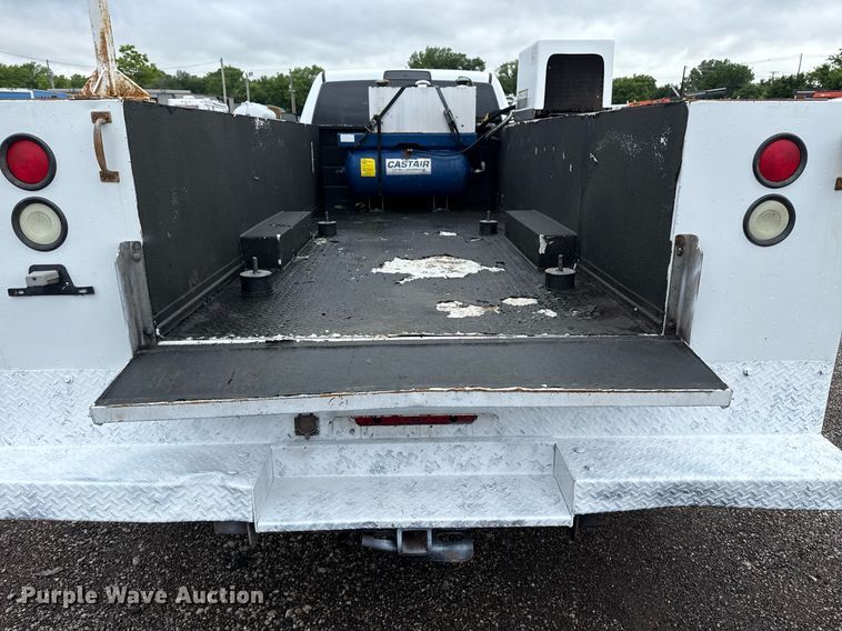 image for item EG5852 2012 Dodge Ram 5500HD utility / service truck