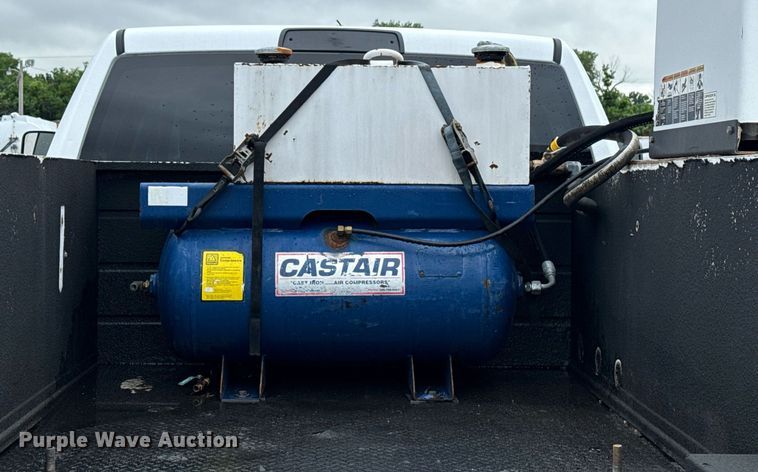 image for item EG5852 2012 Dodge Ram 5500HD utility / service truck