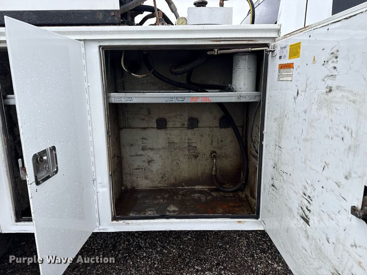 image for item EG5852 2012 Dodge Ram 5500HD utility / service truck