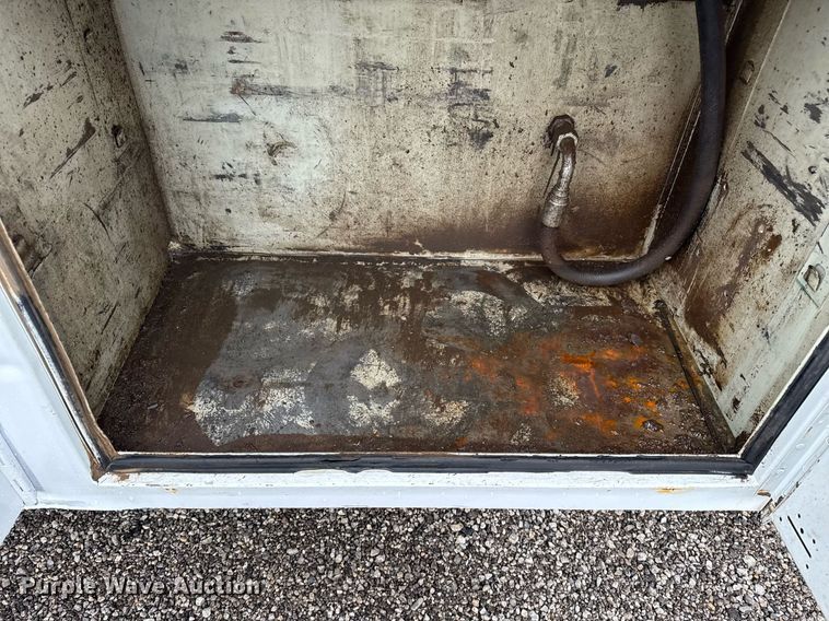 image for item EG5852 2012 Dodge Ram 5500HD utility / service truck