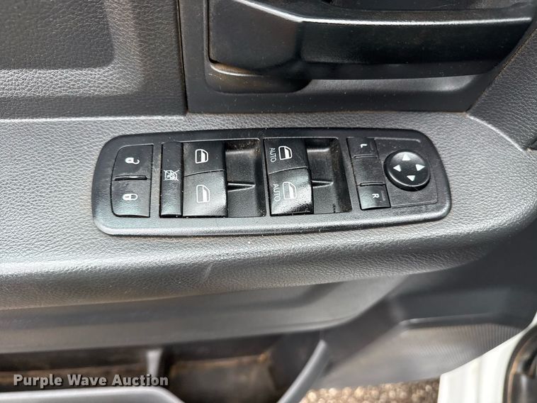 image for item EG5852 2012 Dodge Ram 5500HD utility / service truck