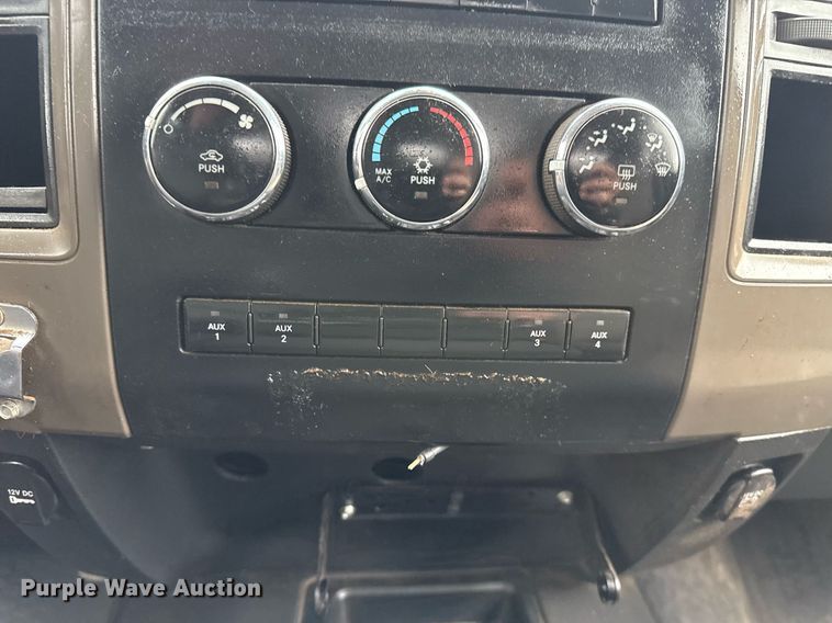 image for item EG5852 2012 Dodge Ram 5500HD utility / service truck