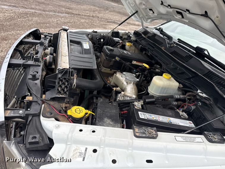 image for item EG5852 2012 Dodge Ram 5500HD utility / service truck