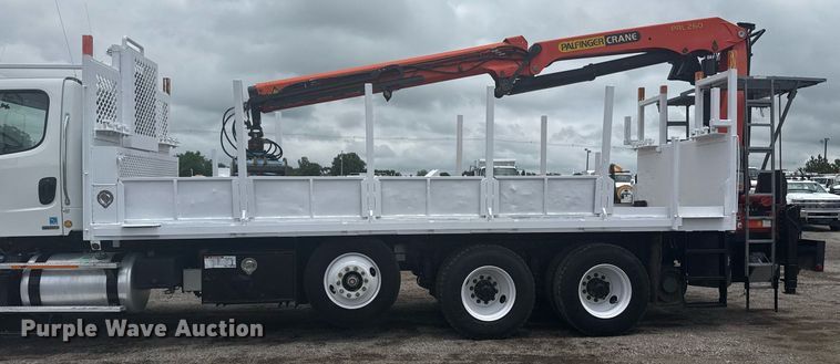 image for item EG5890 2012 Freightliner Business Class M2  grapple crane truck