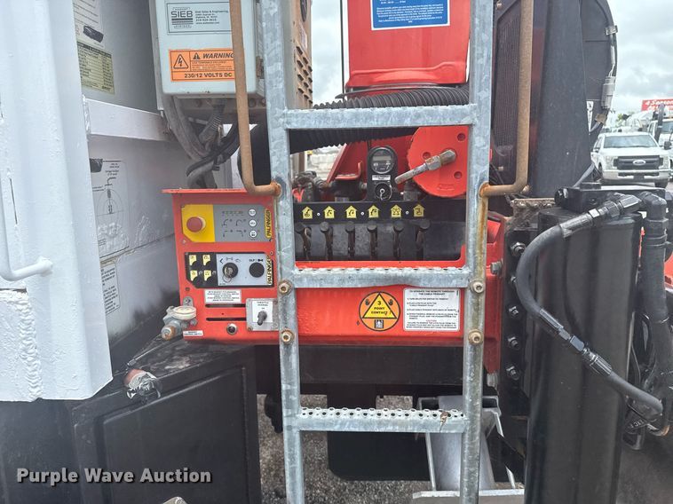 image for item EG5890 2012 Freightliner Business Class M2  grapple crane truck