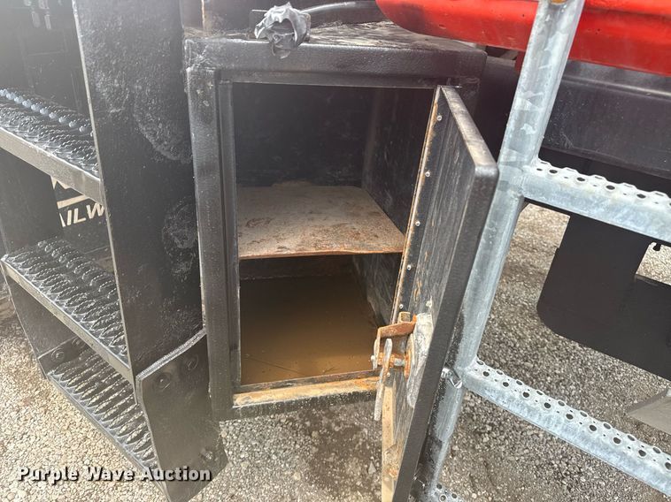 image for item EG5890 2012 Freightliner Business Class M2  grapple crane truck