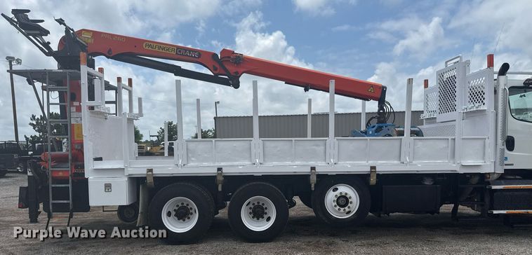 image for item EG5890 2012 Freightliner Business Class M2  grapple crane truck