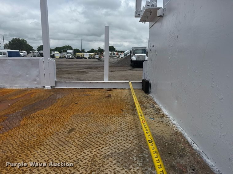 image for item EG5890 2012 Freightliner Business Class M2  grapple crane truck