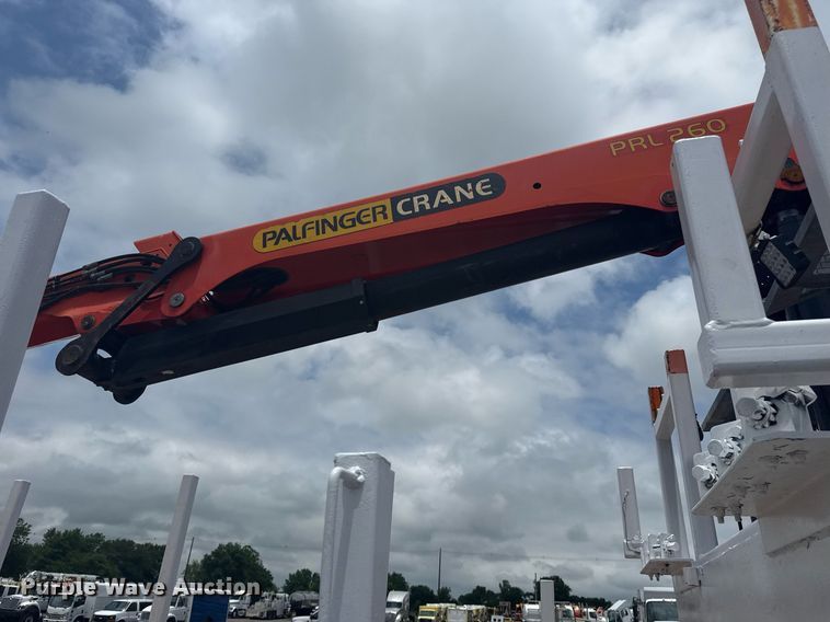 image for item EG5890 2012 Freightliner Business Class M2  grapple crane truck