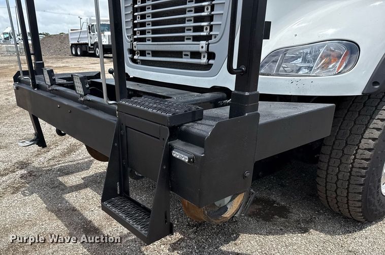 image for item EG5890 2012 Freightliner Business Class M2  grapple crane truck