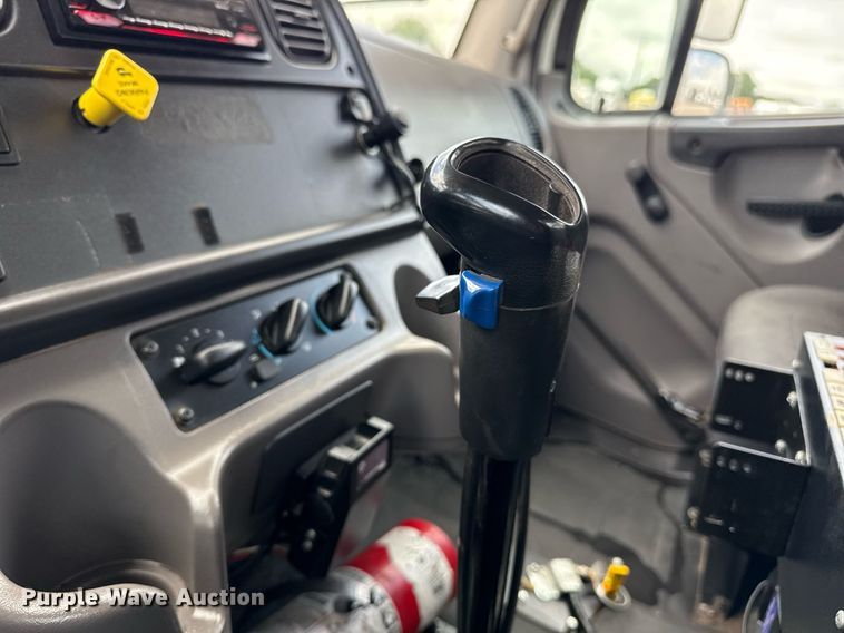 image for item EG5890 2012 Freightliner Business Class M2  grapple crane truck