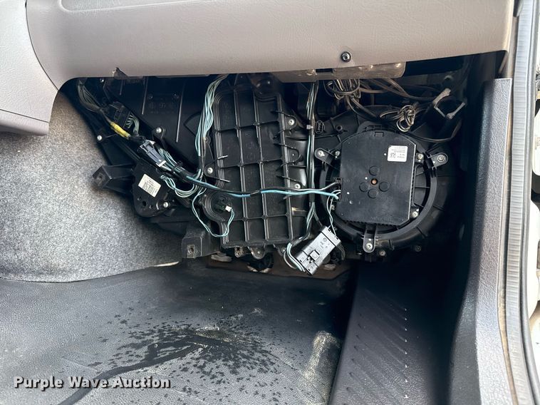 image for item EG5890 2012 Freightliner Business Class M2  grapple crane truck