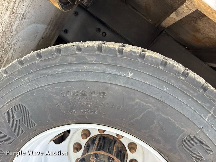 image for item EG5890 2012 Freightliner Business Class M2  grapple crane truck