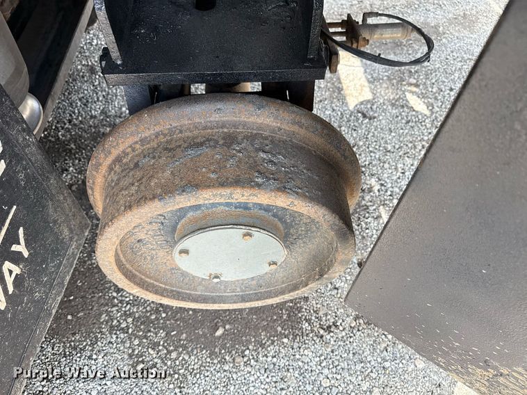 image for item EG5890 2012 Freightliner Business Class M2  grapple crane truck