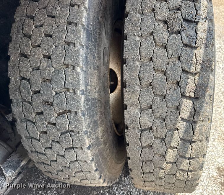 image for item EG5890 2012 Freightliner Business Class M2  grapple crane truck