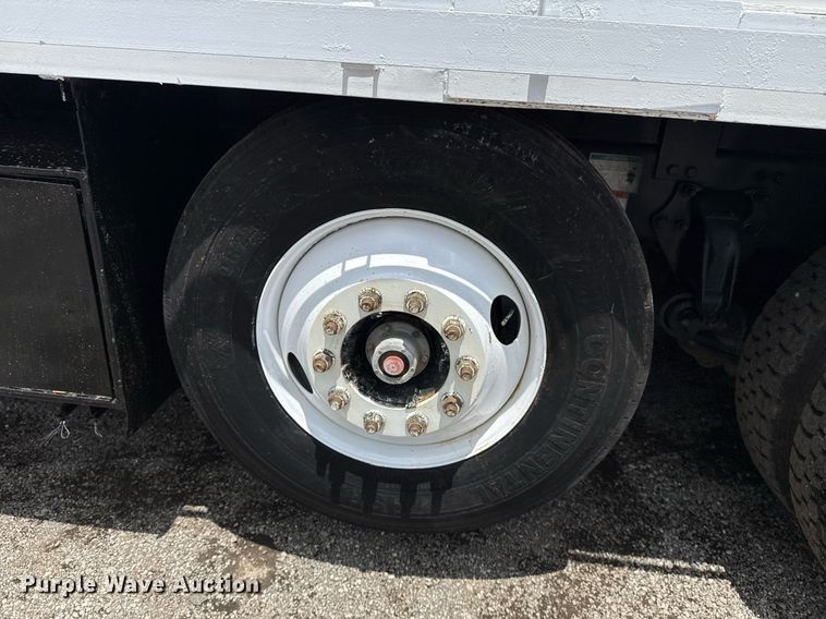 image for item EG5890 2012 Freightliner Business Class M2  grapple crane truck