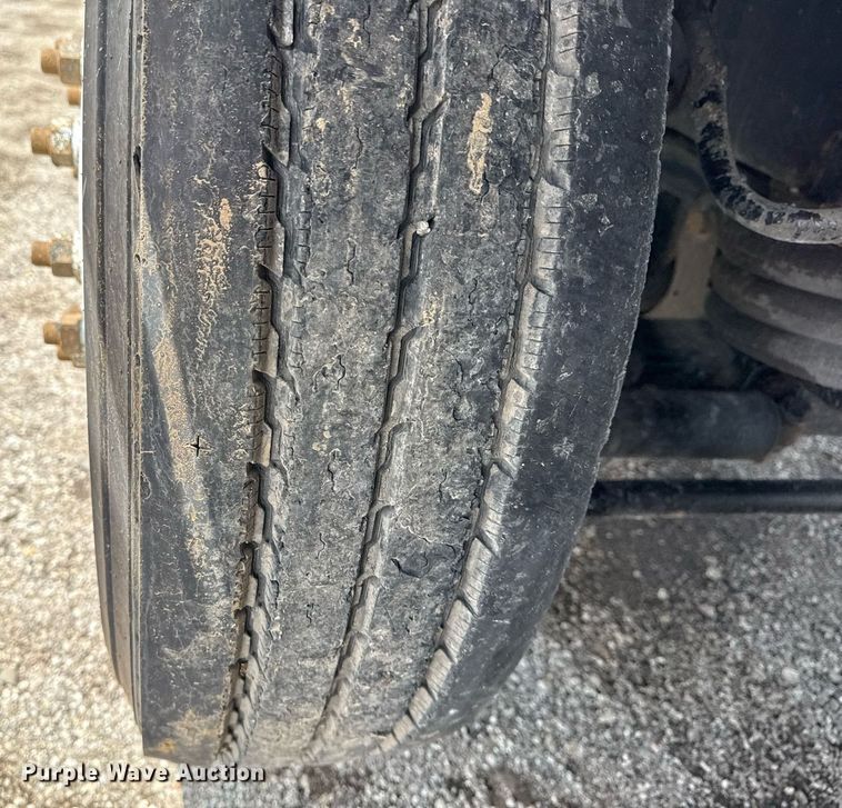 image for item EG5890 2012 Freightliner Business Class M2  grapple crane truck