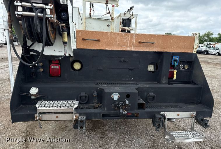 image for item EG5892 2011 International 7400 Crew Cab crane truck