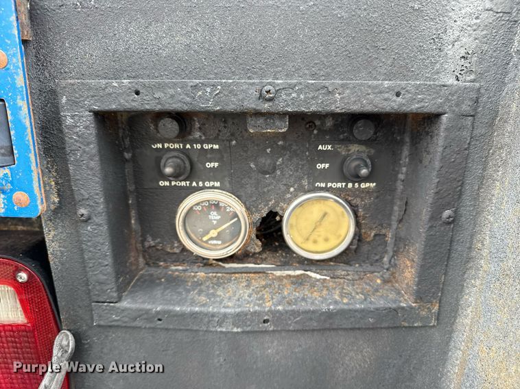 image for item EG5892 2011 International 7400 Crew Cab crane truck