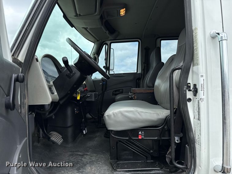 image for item EG5892 2011 International 7400 Crew Cab crane truck